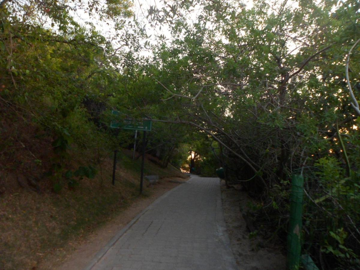 Beachfront Luxury Apartment: Do Morro Entertainment Haven Apartment *