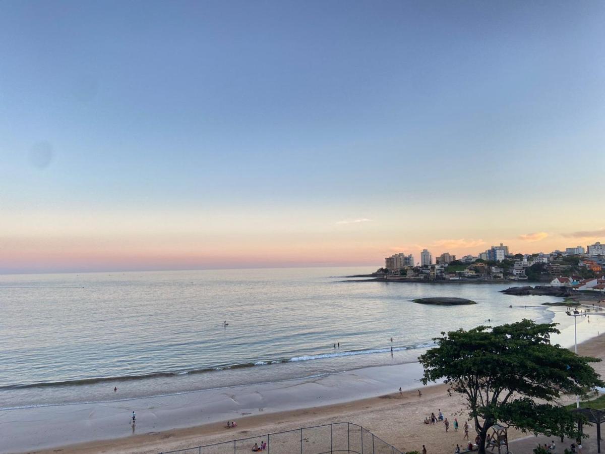 Beachfront Luxury Apartment: Do Morro Entertainment Haven *