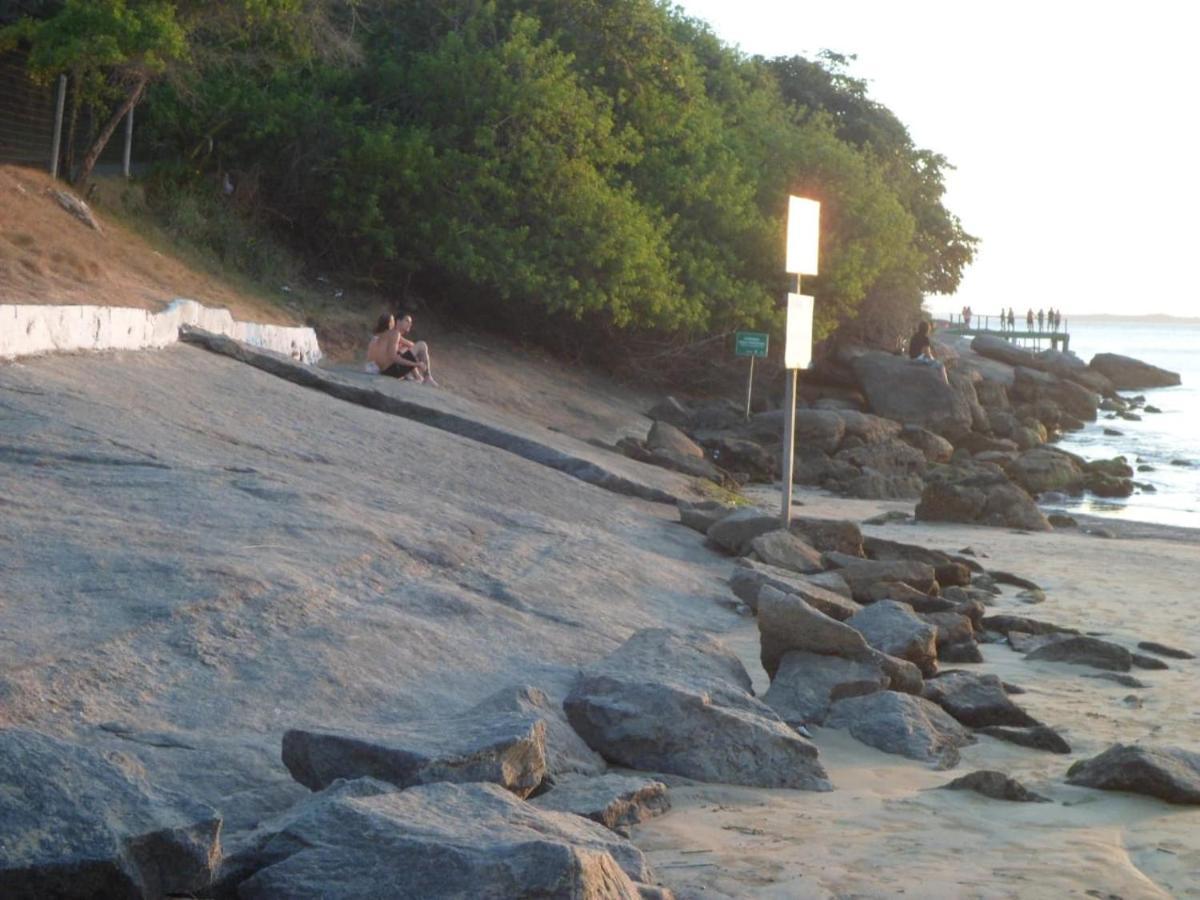 Beachfront Luxury Apartment: Do Morro Entertainment Haven